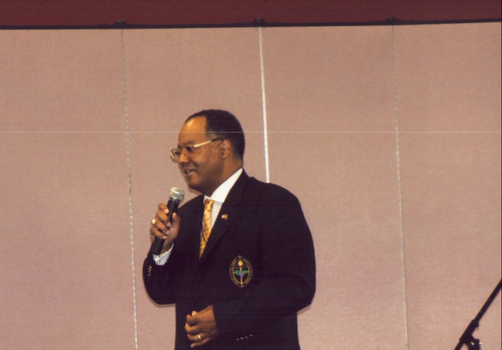 Host_Pastor_Bishop_Gerald_O._Glenn