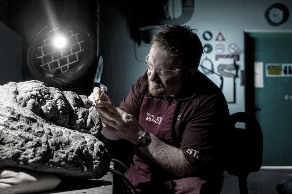 nodosaur fossils man lab archaeology.adapt .1190.1