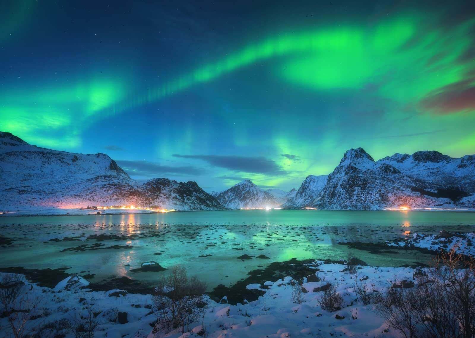 The Glory of God Announced in Light